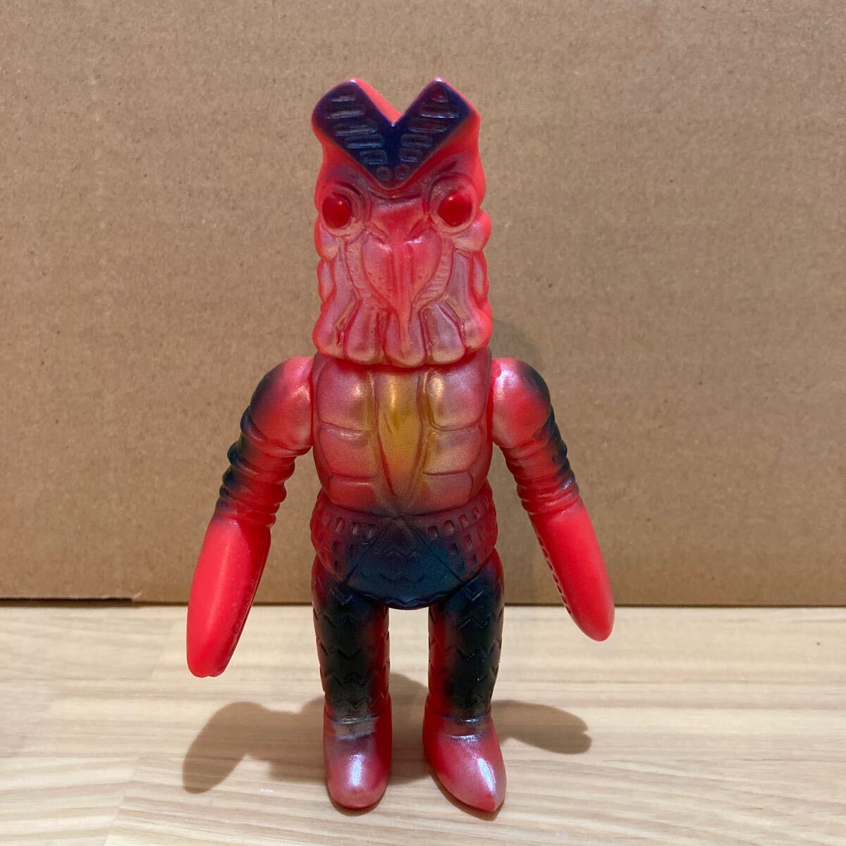 ぶたのはな ソフト焼き玩具怪獣シリーズ バルタン星人 赤色成型 ソフビ ウルトラマン マルサン ブルマァク 円谷プロの画像2