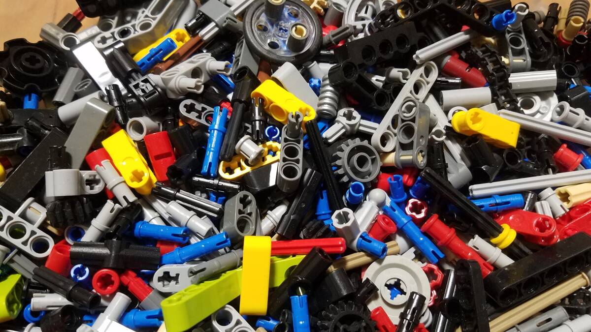 レゴ テクニック 細かなパーツ バラ 大量 ギア ペグ コネクタ 軸 リフトアーム 接続パーツ 大量出品中 同梱可能 正規品 LEGO 正規品 LEGOの画像3