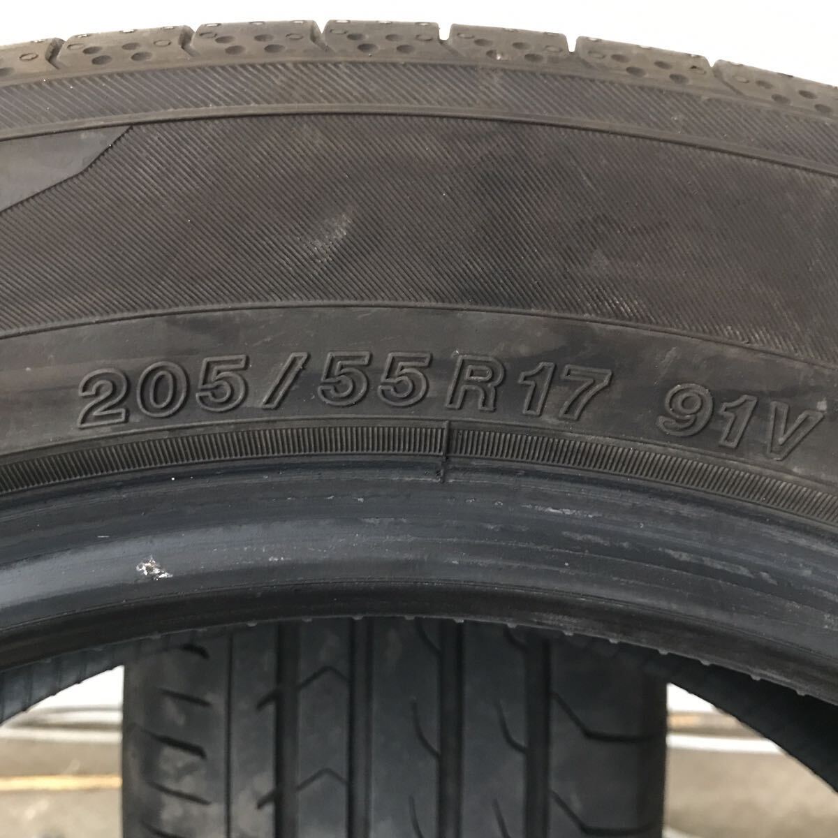 YOKOHAMA BLUEARTH-RV RV03 205/55R17 91V 極上バリ山2本価格 E-372 福岡 ★引き取り大歓迎★23年製★即決サービス品★早い者勝ちの画像5