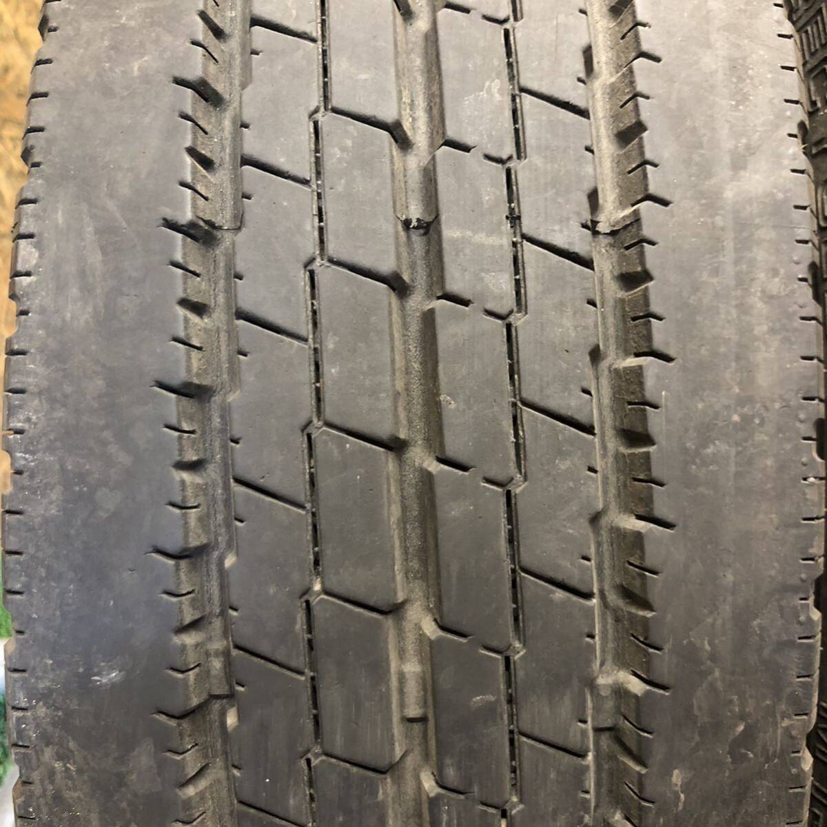 再生タイヤ TOYO TRT M134 205/70R16 111/109N LT 極上バリ山4本価格 E-435 福岡 ★引き取り大歓迎★格安即決サービス品★の画像5