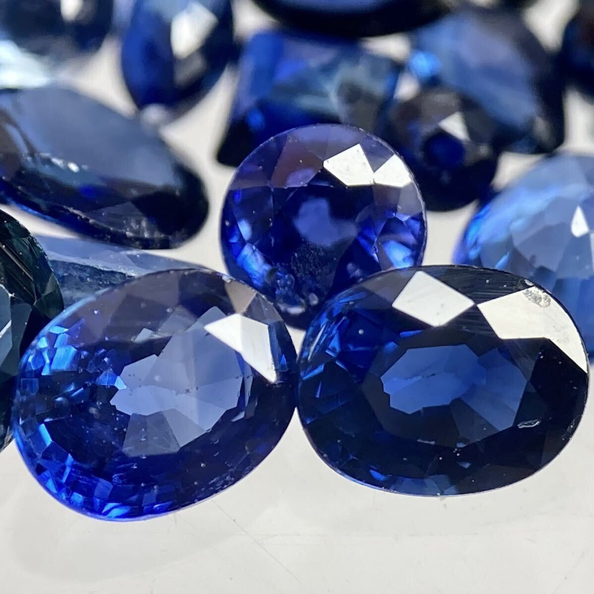 〔天然サファイアおまとめ〕a 20ct 裸石 宝石 Sapphire sapphire サファイア コランダム 藍玉 jewelry ジュエリー ②の画像1