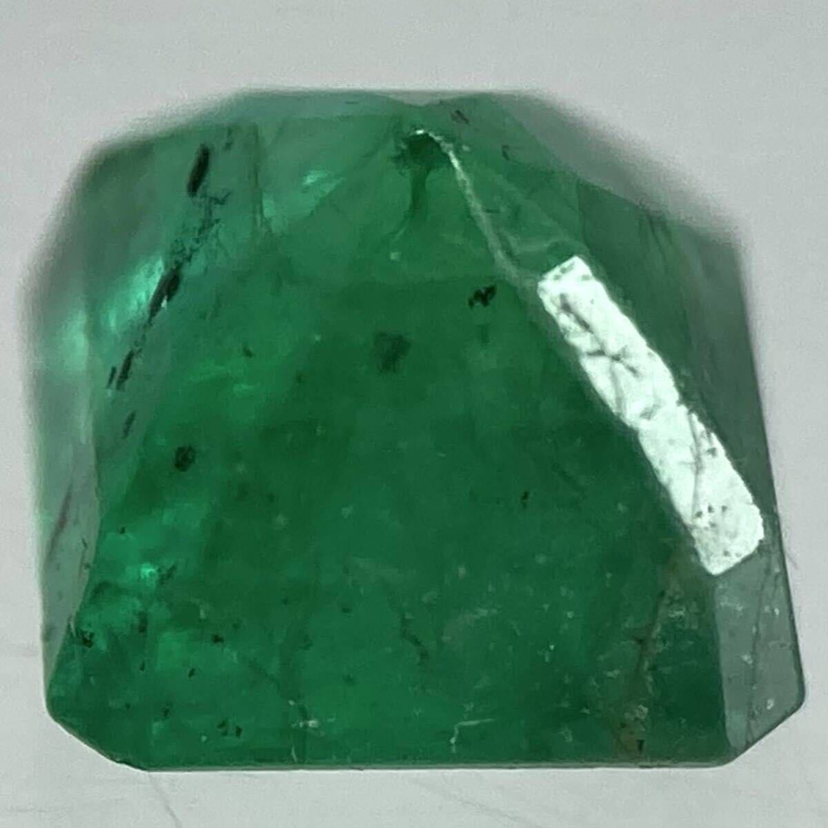 〔天然エメラルド0.537ct〕a約4.59×4.39mmソーティング付 ルース 裸石 宝石 ジュエリーjewerly emerald テDG0の画像2