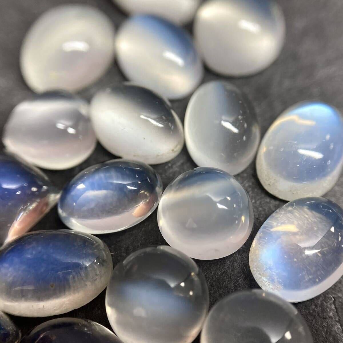 大量!!〔天然ムーンストーンおまとめ100ct〕A ルース 裸石 宝石 ジュエリー jewelry moon stone シラー効果 パワーストーン カボション の画像2