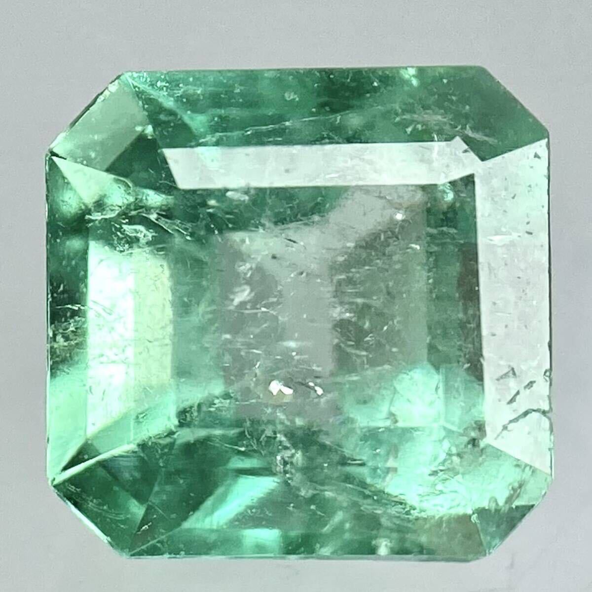 〔天然エメラルド0.596ct〕a約5.24×5.07mmソーティング付 ルース 裸石 宝石 ジュエリーjewerly emerald テEA0_画像1