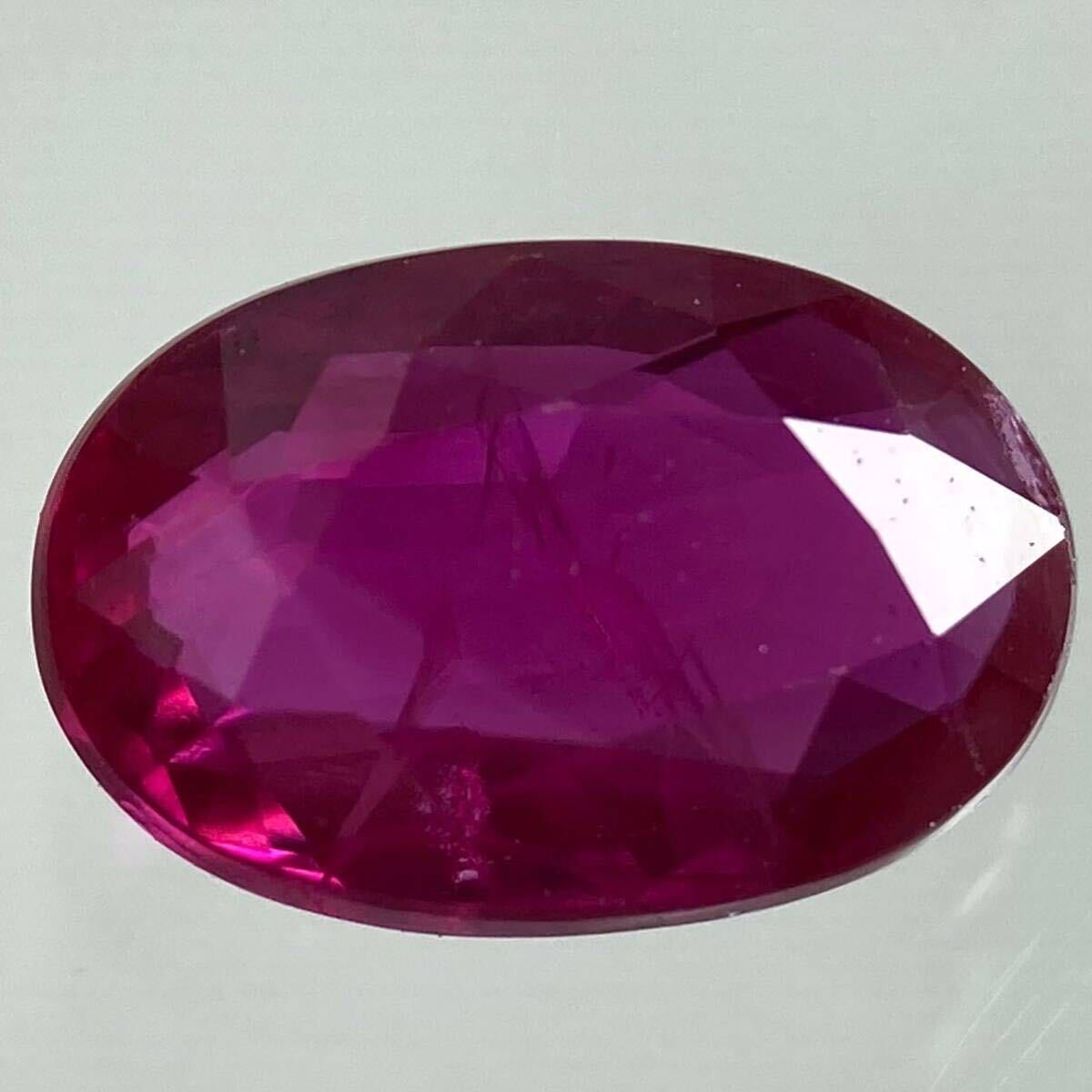 〔 природный   рубин  0.565ct〕a  около 6.09×4.04mm ... ... камень  corundum ... случайный   RUBY  драгоценный камень   ... ...DG0