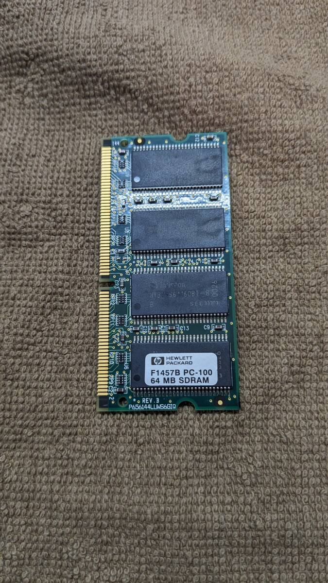 メモリ モジュール COMPAQ HPF1457B PC-100 SD RAM 198716-001 64MB HEWLETT PACKARD　動作未確認　ジャンク_画像2