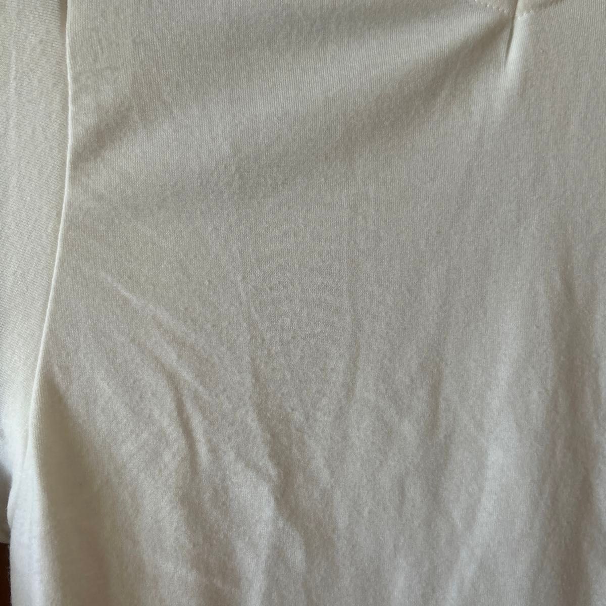 カットソー　  トップス　 フレンチスリーブ　半袖　 半袖Tシャツ　 コットン混合　オフホワイト　レディーストップス　フリル袖