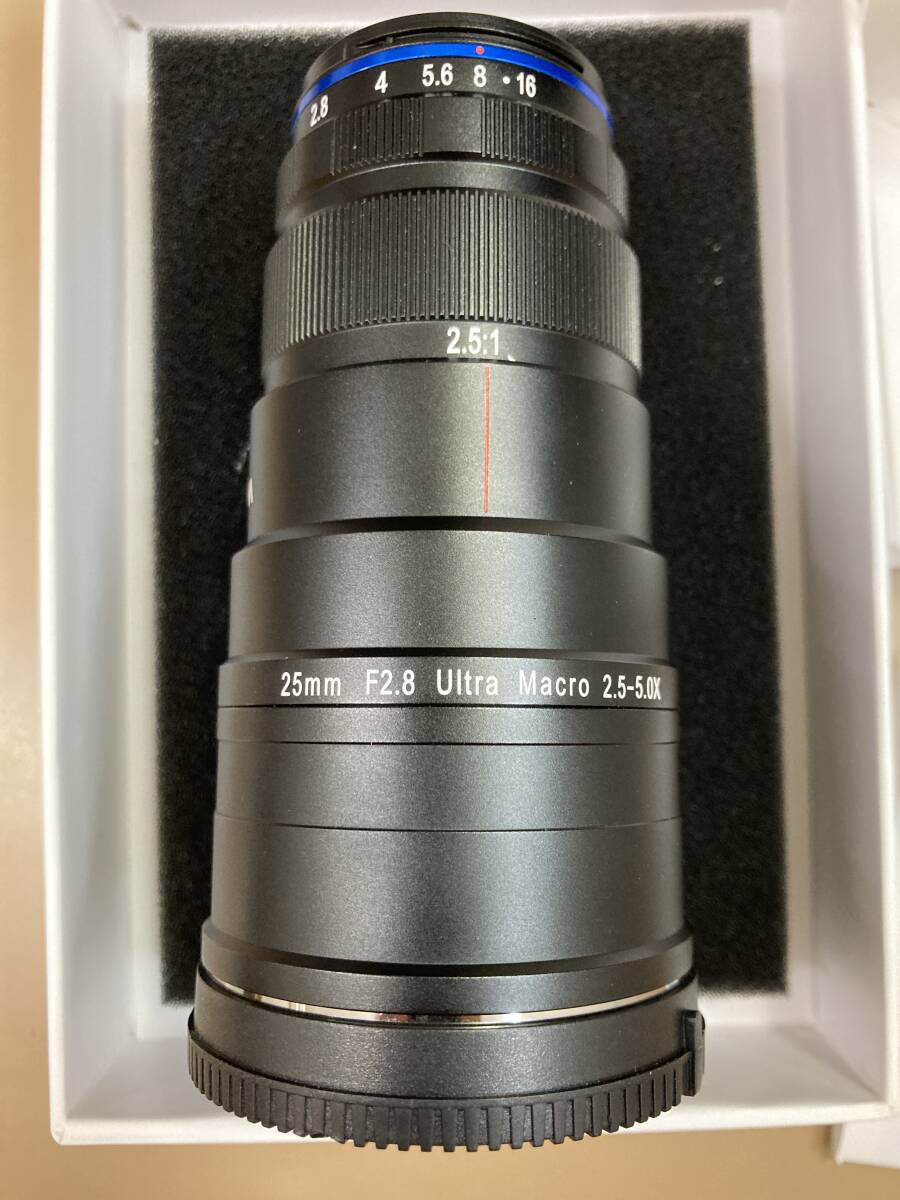 S106[06]S92(カメラ用レンズ) 使用感多中古 LAOWA 25㎜ F2.8 2.5-5x ULTRA MACRO ※箱破れあり 4/23出品の画像2
