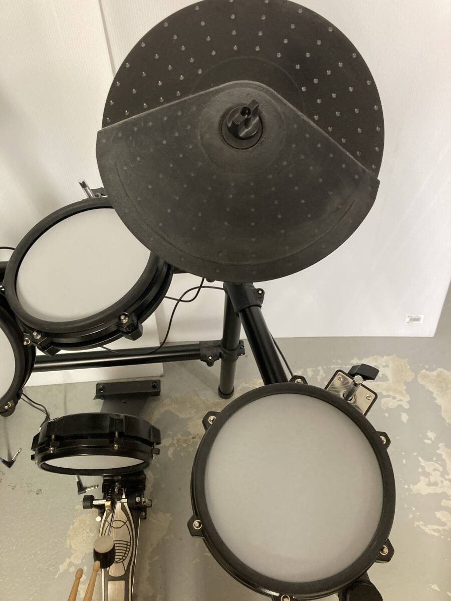 N096[17]S222(電子ドラム) 中古 ZHRUNS 電子ドラムセット 椅子スティック付き ※動作確認済 4/30出品の画像4