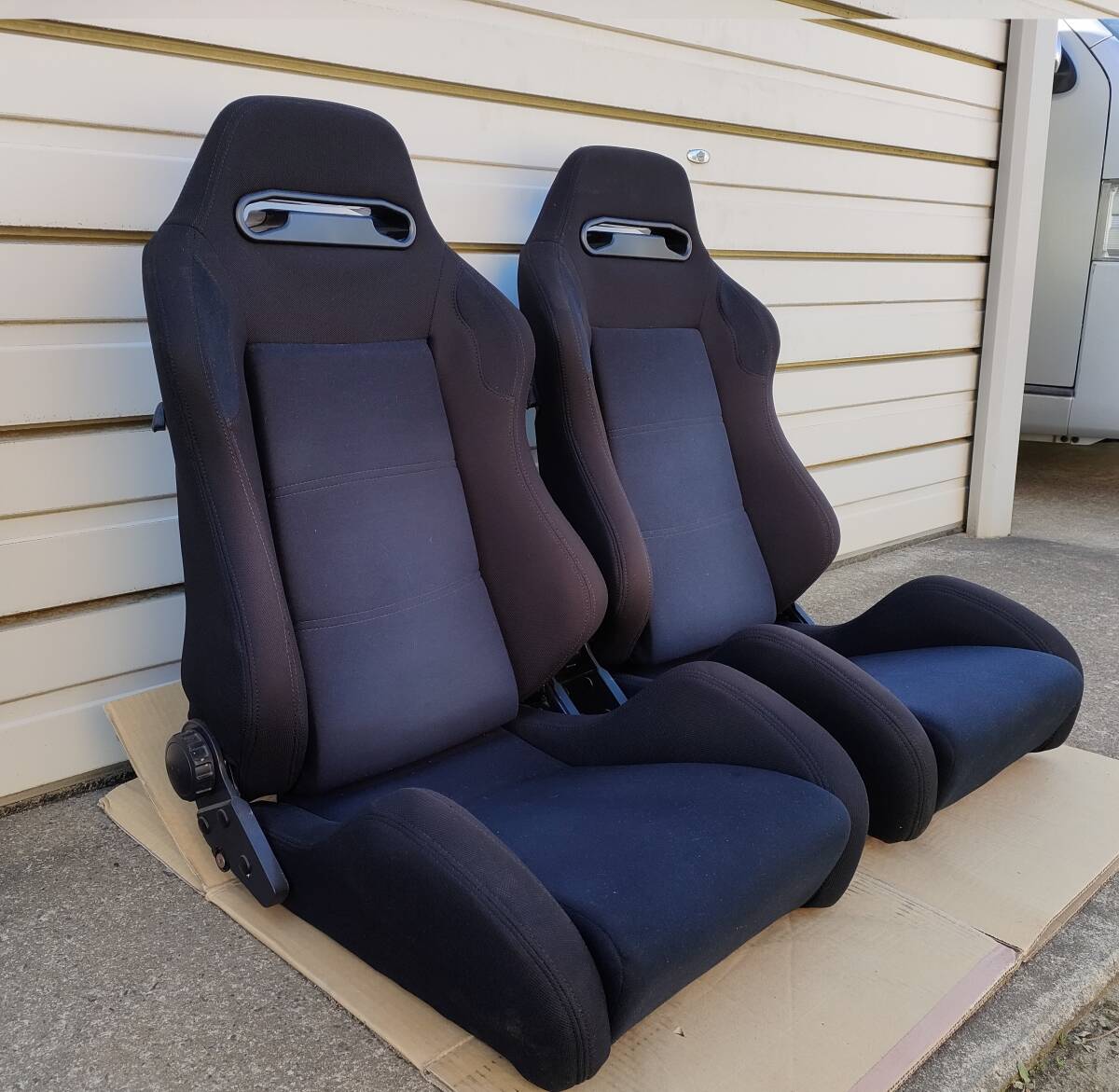 メーカー不明　レカロ(RECARO)SR-3(SR3)タイプ　セミバケットシート(リクライニングバケットシート)　２脚_画像2