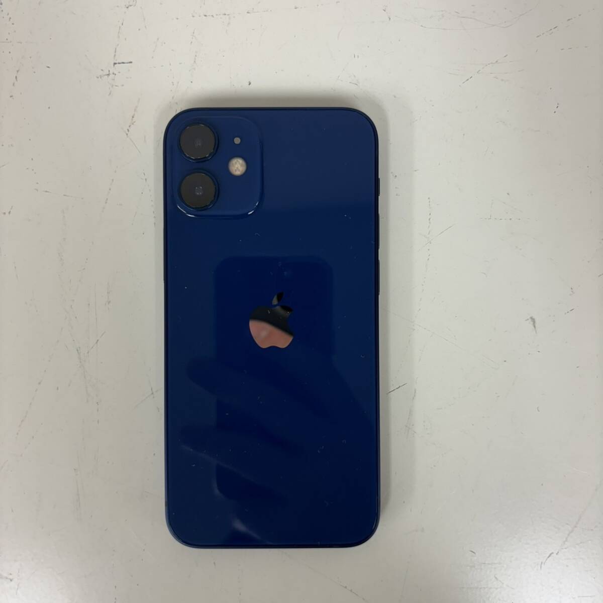 【K-28249】iPhone12mini ブルー 64GB MGAP3J/A Simロック（docomo） 目立った傷汚れなしの画像2