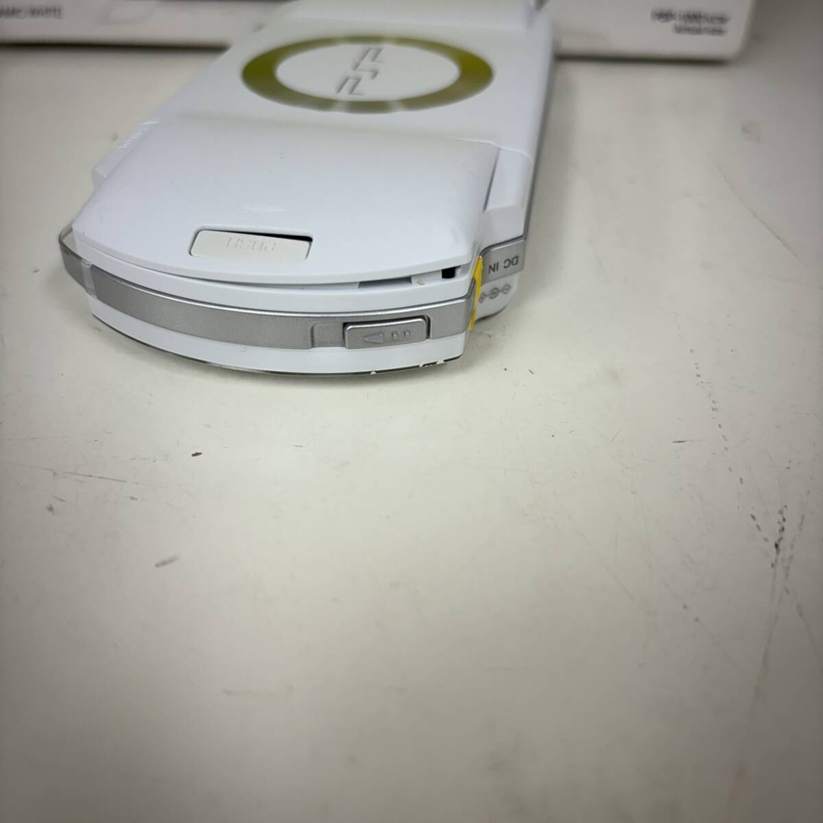 【K-27280】PSP-1000 バリューパック ストラップ 充電ケーブル イヤホン付き ジャンク_画像7