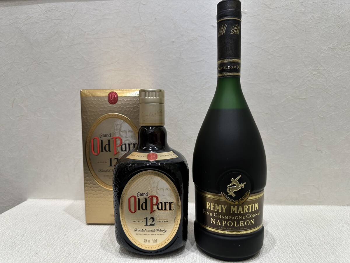 【KIM-1341a】【1円～】お酒 おまとめ REMY MARTIN NAPOLEON 700ml 40% Oid Parr 12年 750ml 40% 未開栓 ウィスキー コニャックの画像1