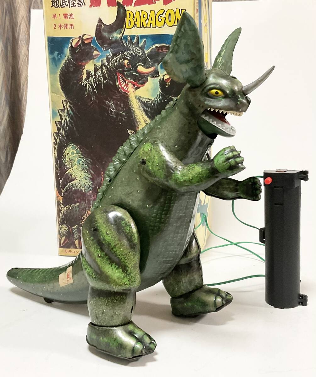 バラゴン BARAGON 初期版 ブルマァク ブリキ玩具 東宝特撮 円谷プロ 電動リモコン 煙吐く 完動品 ブリキ玩具 ゴジラ ジラース 怪獣の画像3