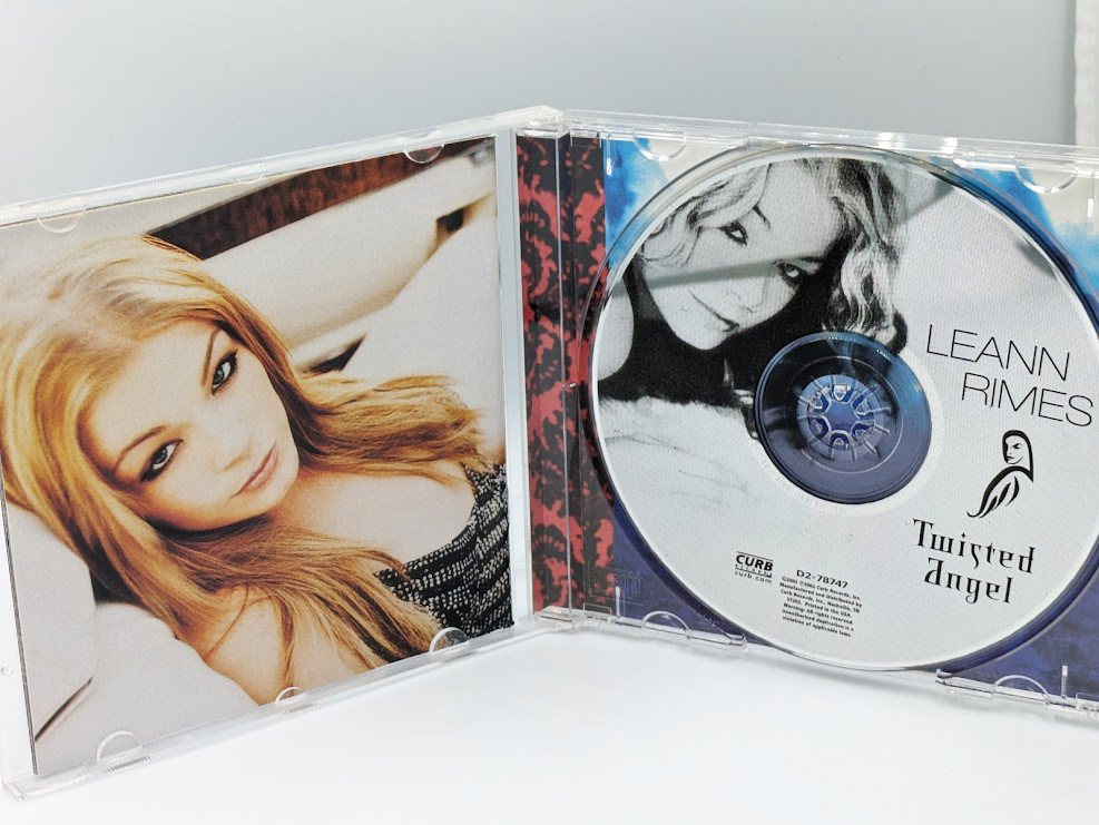 LEANN RIMES（リアン・ライムス）: Twisted angel 輸入盤 中古CD ブックレット入り_画像3