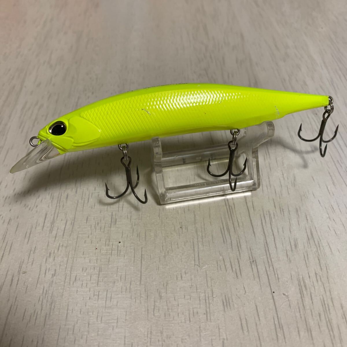 p ★ ★DUO デュオ REALIS JERKBAIT 120F レアリス ジャークベイト120F 村田基 ミノー (コルベットイエロー)_画像1