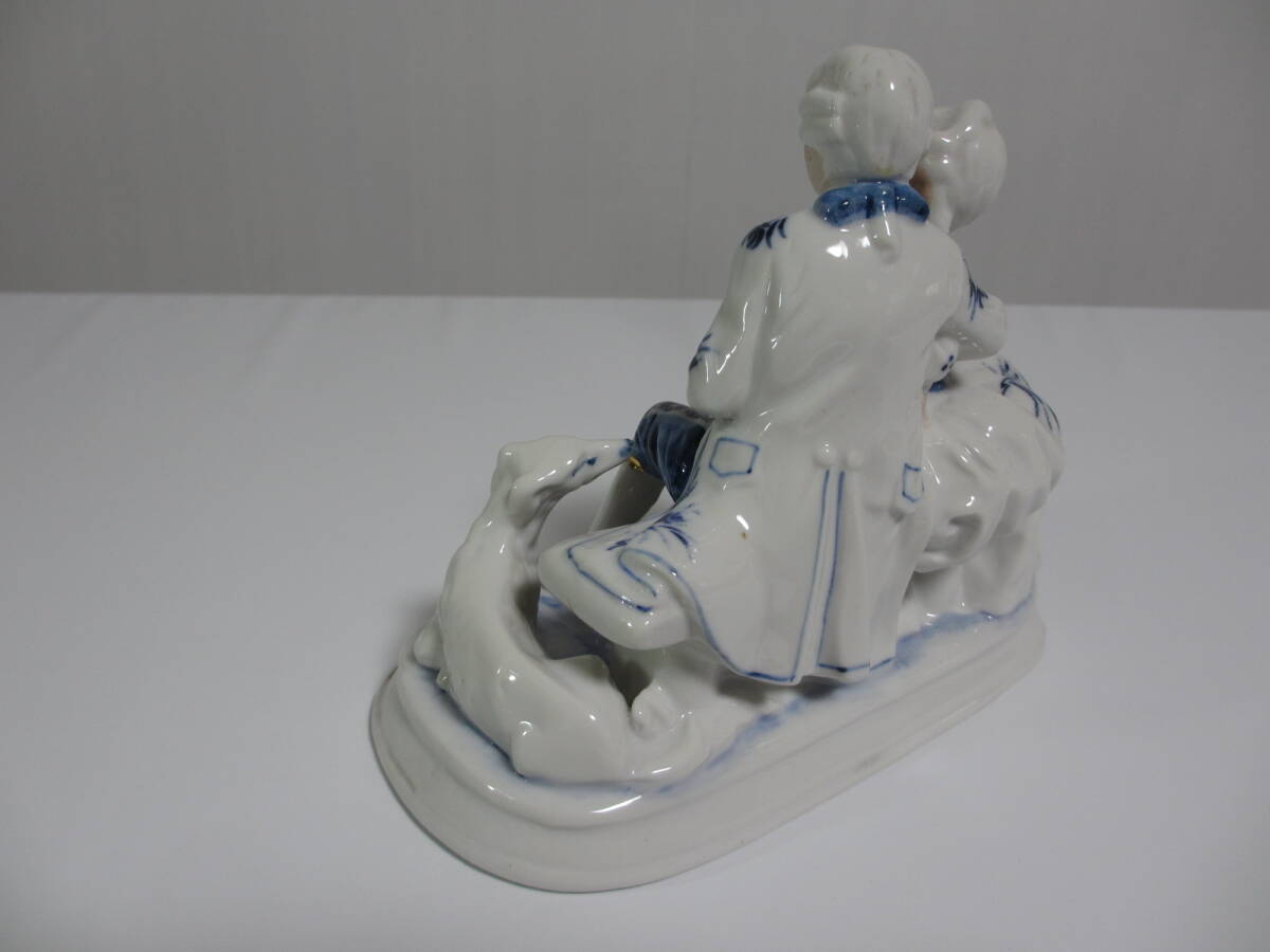 Y-80 陶器人形 洋風置物★加藤工芸 フィギュリン 西洋貴族★高さ13.5cm×横幅16.5cmの画像5