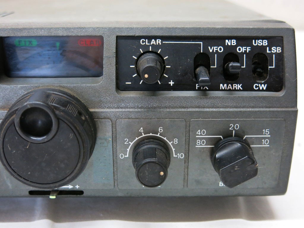 04K116 レトロ YAESU ヤエス トランシーバー 無線機 [FT-7] 未確認 ジャンク 部品取りなどに 売り切りの画像4