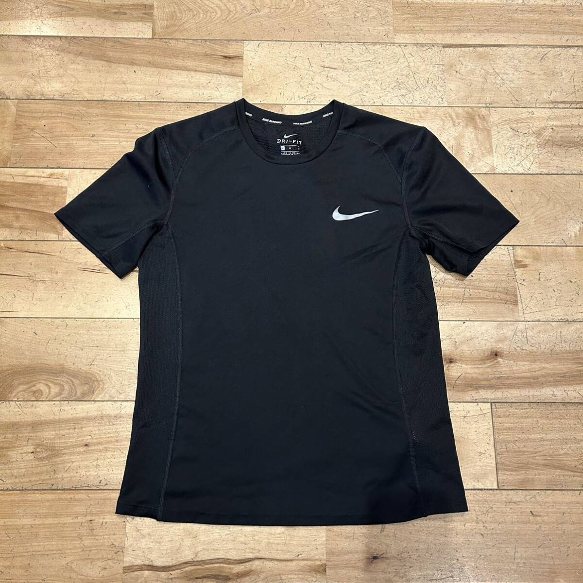 ★NIKE/ナイキ/ドライシャツ/半袖/Tシャツ/ドライ/速乾/スポーツ/ロゴ/メンズ/Mサイズ_画像1