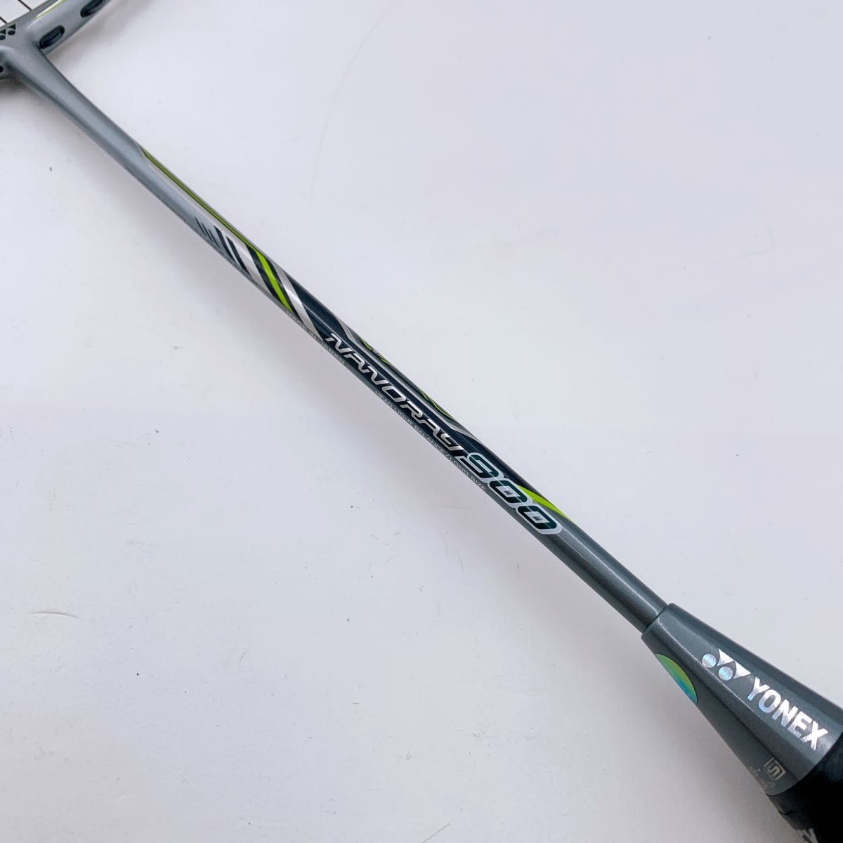 【廃盤モデル】YONEX NANORAY 900 3UG5バドミントン