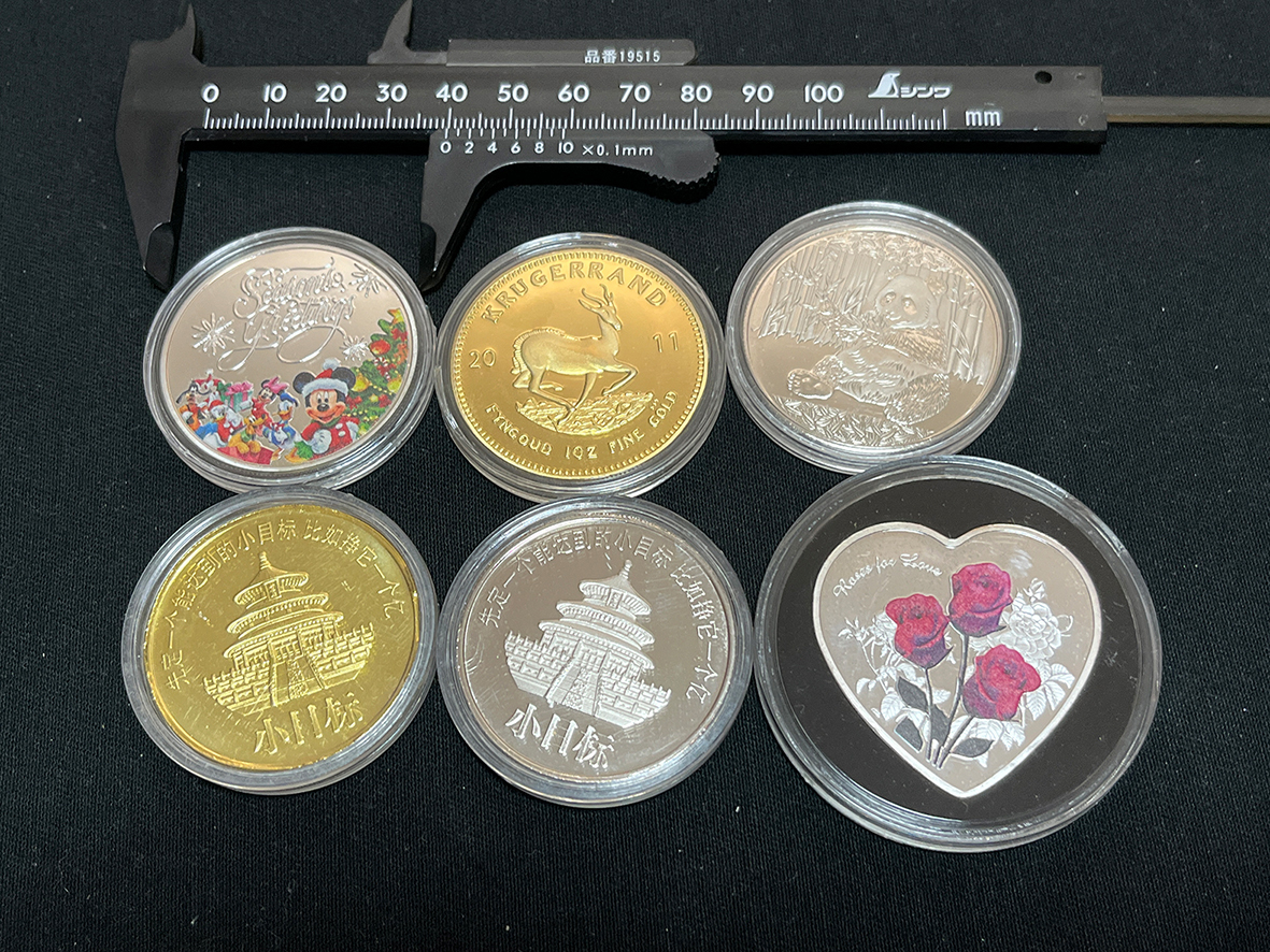 【X211】海外記念金貨銀貨カラーコインメダル*ハート形バラ―、ミッキ、パンダ*等6枚の画像1