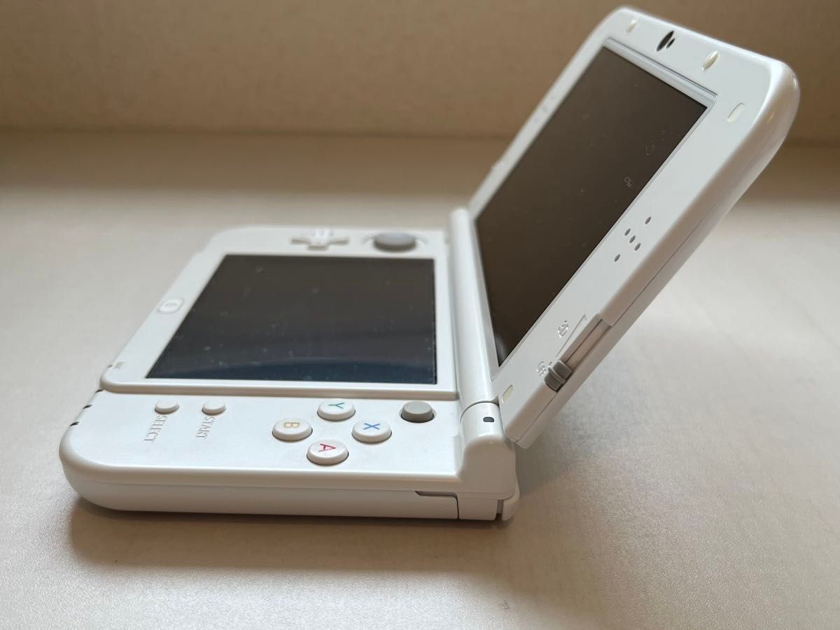 Newニンテンドー3DS LL パールホワイト ソフト3点セット