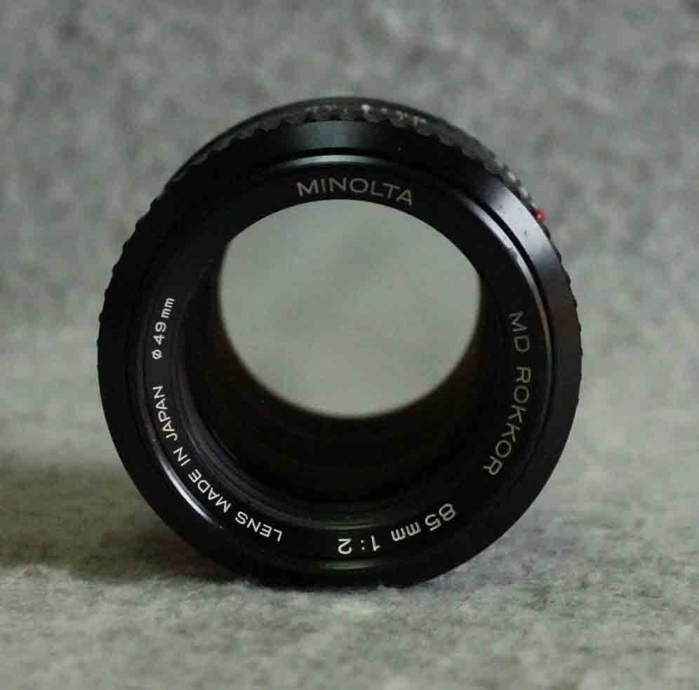 [is324]ミノルタ　レンズ 85mm f2　MINOLTA MD ROKKOR LENS SRマウント 1:2 中望遠　大口径　単焦点_画像4