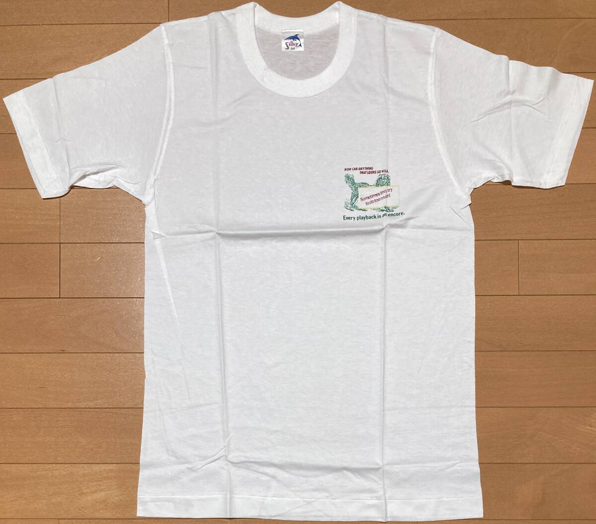 シルキー東京店 クルーネックTシャツ Mサイズ 英字 犬 日本製_画像1
