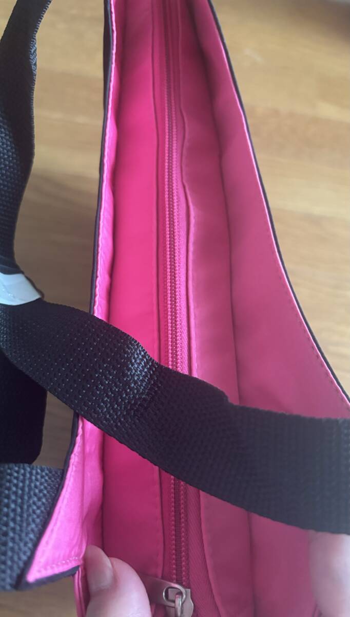 ●レディース　AMICA MODA トートバッグ　ナイロン　未使用新品タグ付き　ピンク色　（88）_画像7