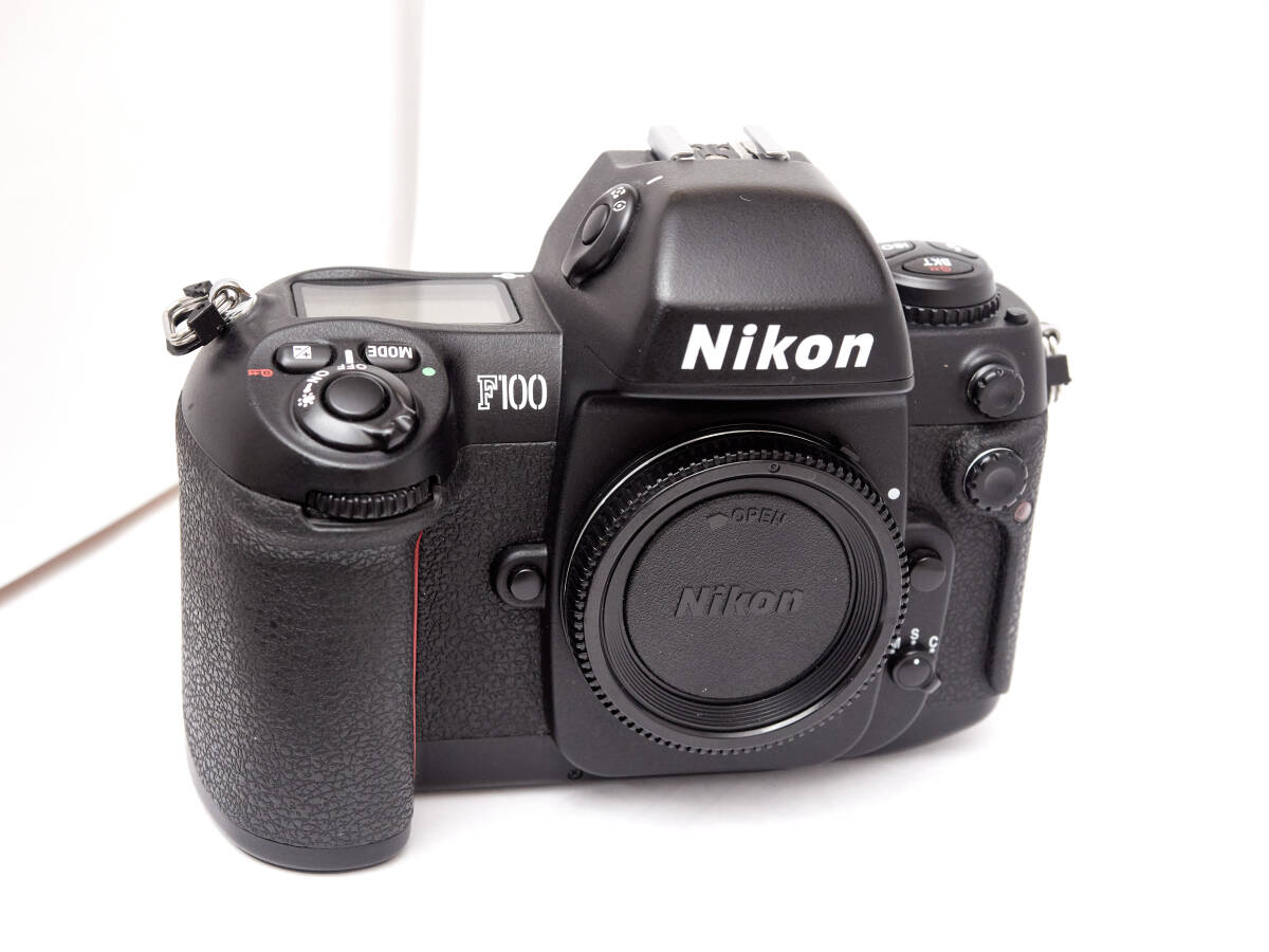 【動作問題なし】フィルムカメラ 一眼レフカメラ オートフォーカス Nikon ニコン F100ボディー_画像1