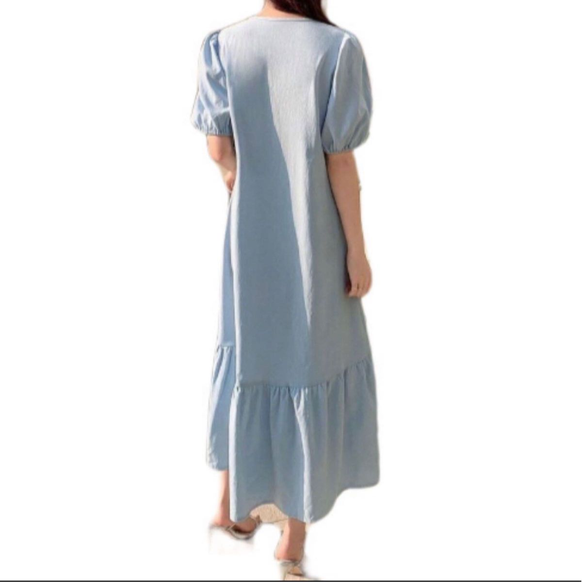 新品　ロング ワンピース　水色　ブルー　Ｖネック　薄手　XL 韓国風　ロングスカート　ゆったり　大きいサイズ　マキシ丈