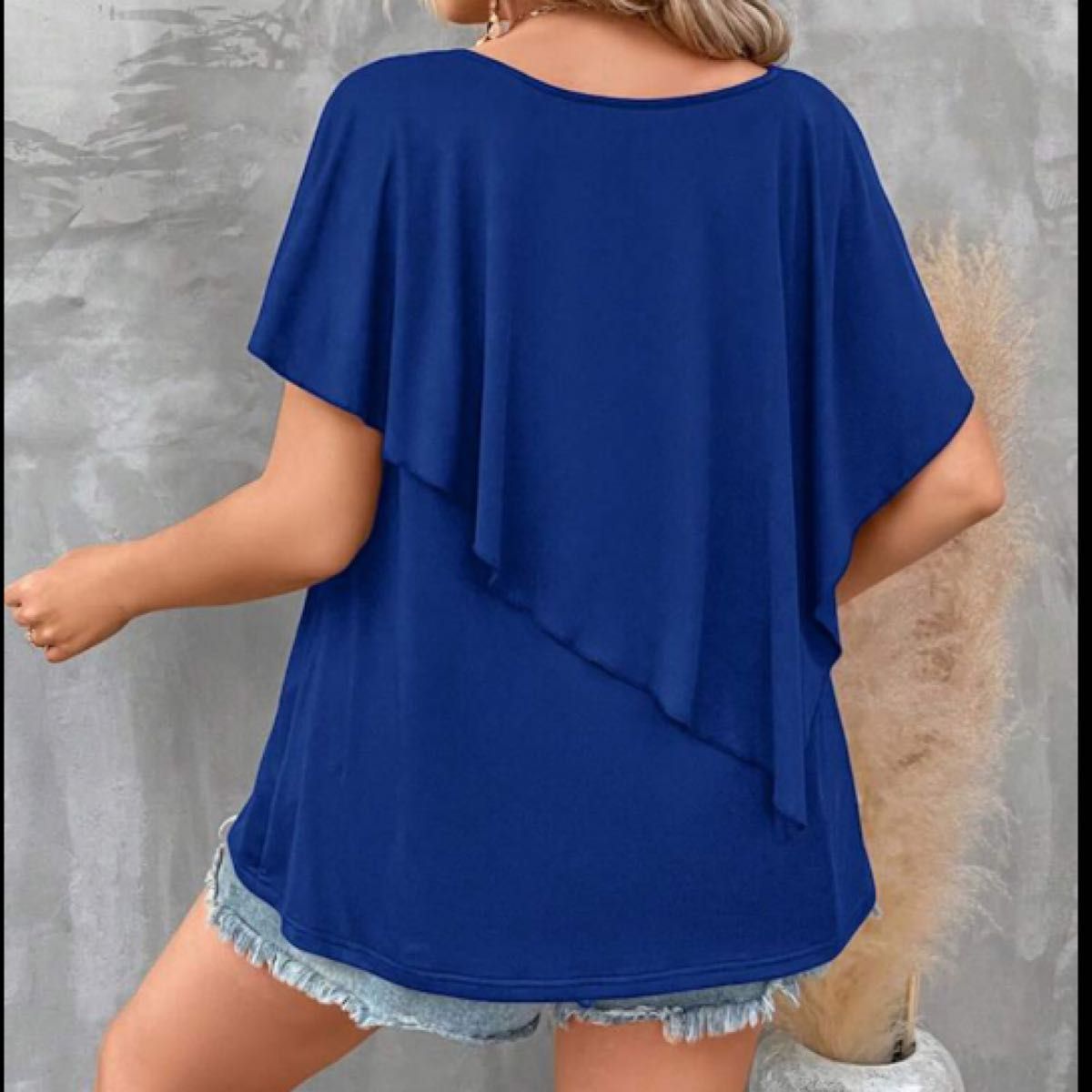 新品　レディース　トップス ブルー　大きいサイズ　シャツ　Tシャツ　4XL 薄手　夏服　5L フリル　アシメ