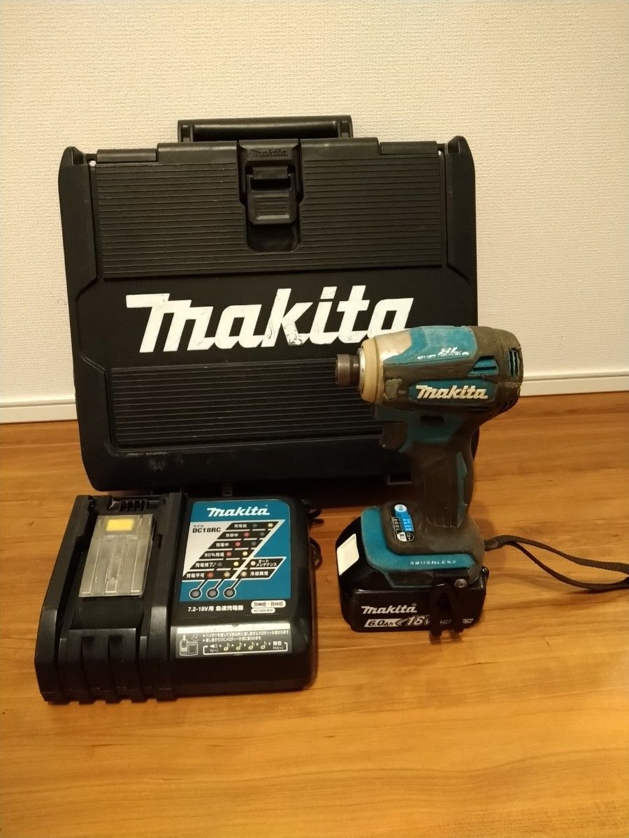 makita マキタ　18V 充電式インパクトドライバー TD172D