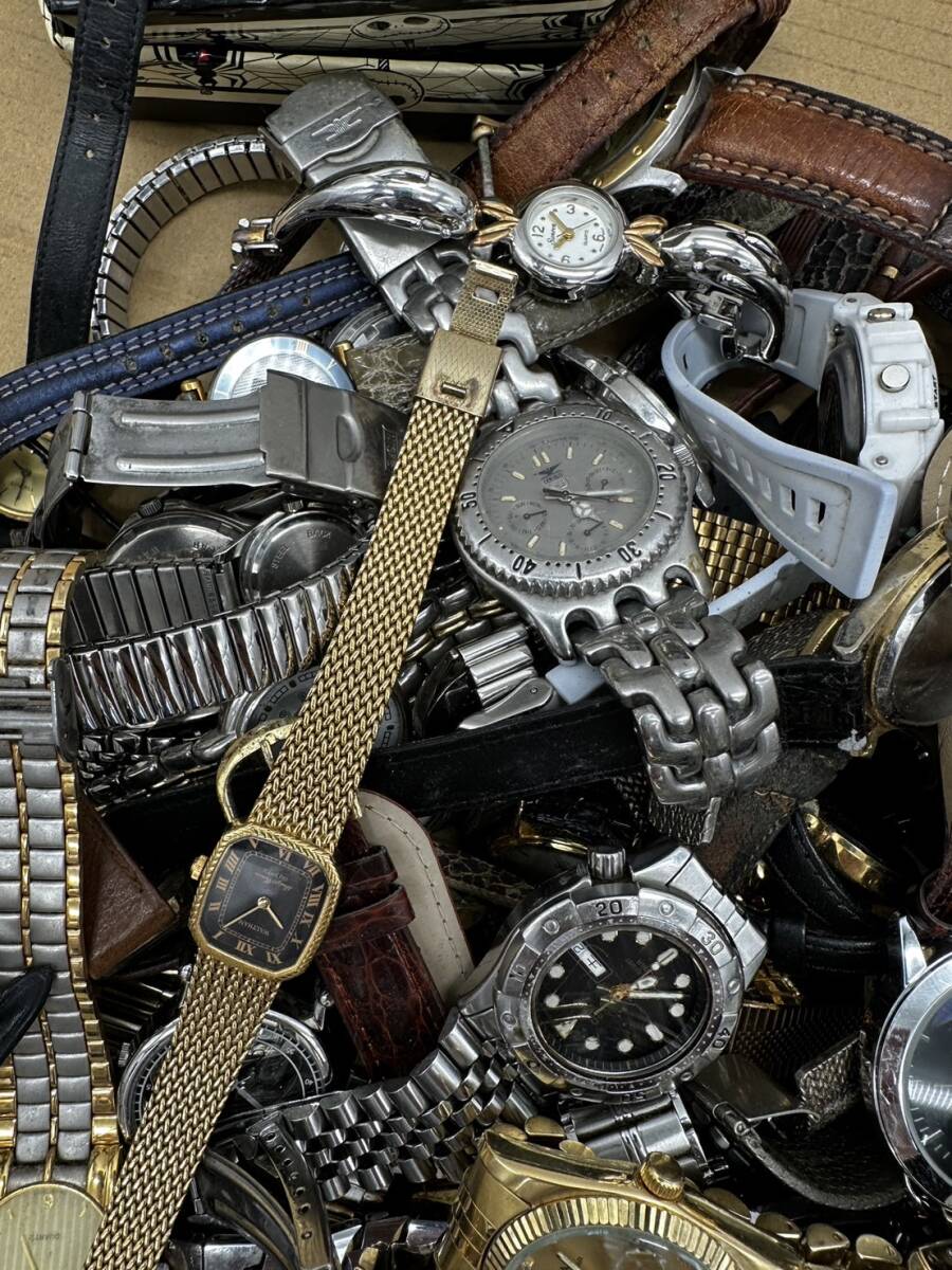 HTTT １円スタート 腕時計 約200個 大量ジャンク品 部品取 腕時計まとめ売り メンズレディース腕時計 約10㎏ の画像6