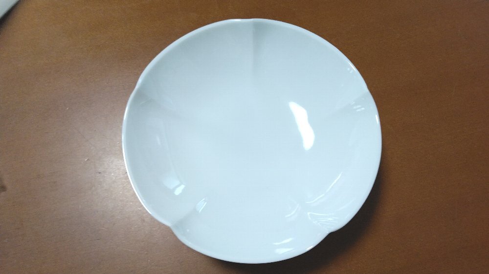 * unused goods * human national treasure Inoue . two white porcelain flower shape .. plate . customer also box white porcelain .. plate white porcelain 5 sheets set 