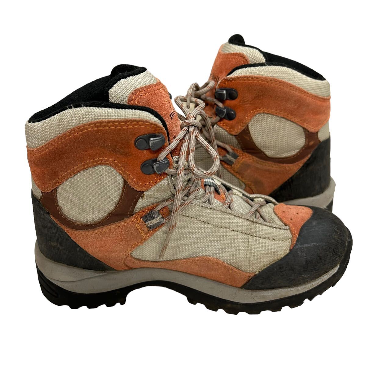 A738 mont-bell モンベル トレッキングブーツ 登山靴 US7 24cm オレンジブラウン ベージュ GORE-TEX ゴアテックス vibram ビブラムソールの画像5