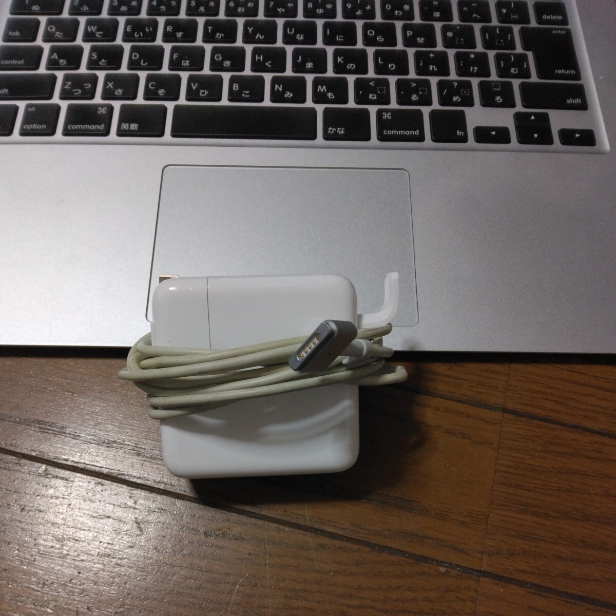 Apple　MacBook　Air model A1466