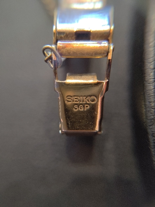 *3426 SEIKO セイコー 1400-798A QUARTZ クォーツ ゴールドカラー ブラック文字盤 レディース腕時計 不動 箱なし 長期保管品の画像3
