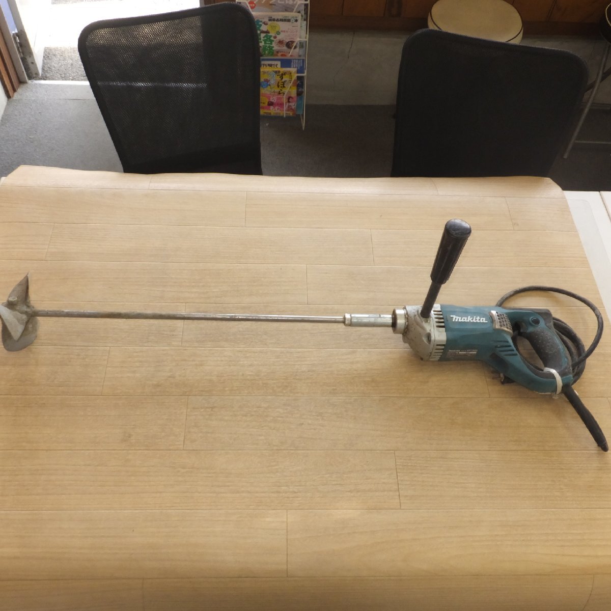 ★マキタ makita カクハン機 UT1305 100V 9A 50-60Hz 850W★