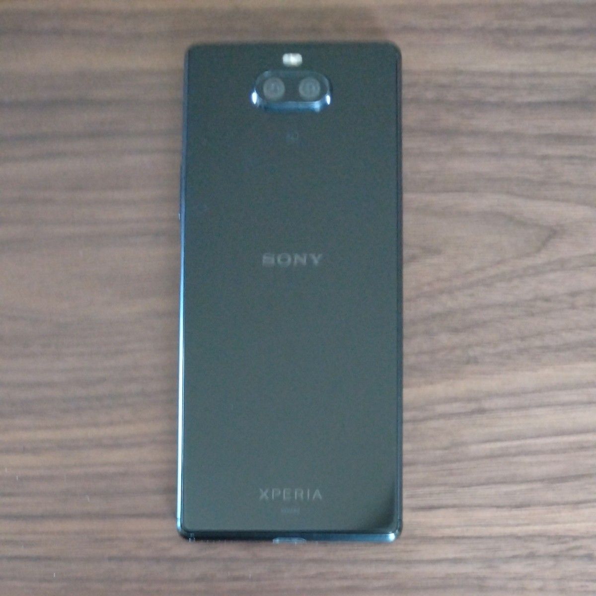 【おまけ付】Xperia 8 SOV42 Android スマートフォン ブラック おまけ32GBmicroSDカード