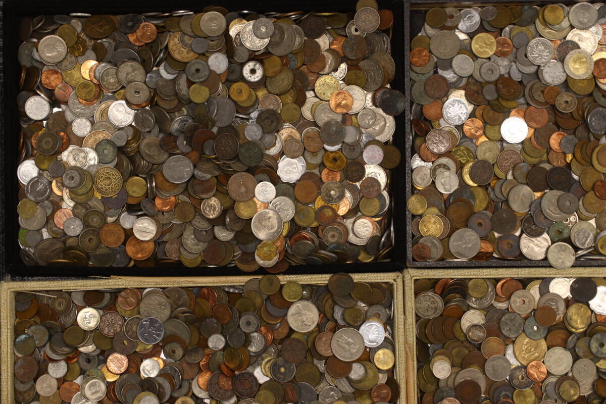 混合古銭 19602g まとめて おまとめ 大量 錫銭 アルミ銭 銅銭 海外コイン 外国コイン 古銭 コイン 硬貨の画像3
