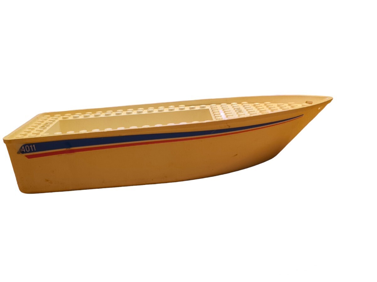 レゴ LEGO 船 4011 ボート パーツ 廃盤 クルーザー 舟 オールドレゴ 正規品 ブロック ミニフィグ 正規品 オールド プレジャーボート 中古品の画像4