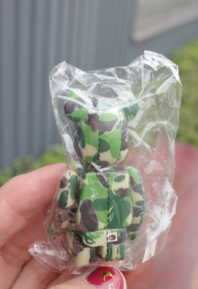 ○新品 BE@RBRICK 100% A BATHING APE ベアブリック 送料無料！ ③　古道具のgplus広島2404k_画像3