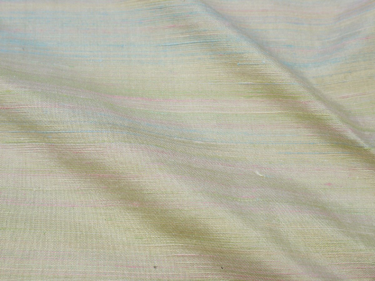 《花小袖》単衣 紅花紬；亜麻色 ピンク 曙色 柳色 青 紅藤色など横に交ぜ織りの画像6