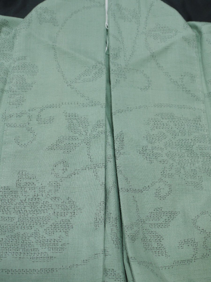 《花小袖》単衣 紬；灰緑地 亀甲絣で花唐草 織出の画像7