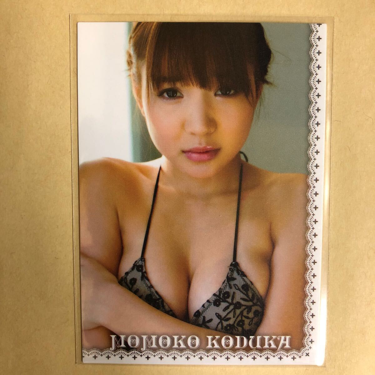 小塚桃子 deep トレカ アイドル グラビア カード 水着 ビキニ 32 タレント トレーディングカード_画像1