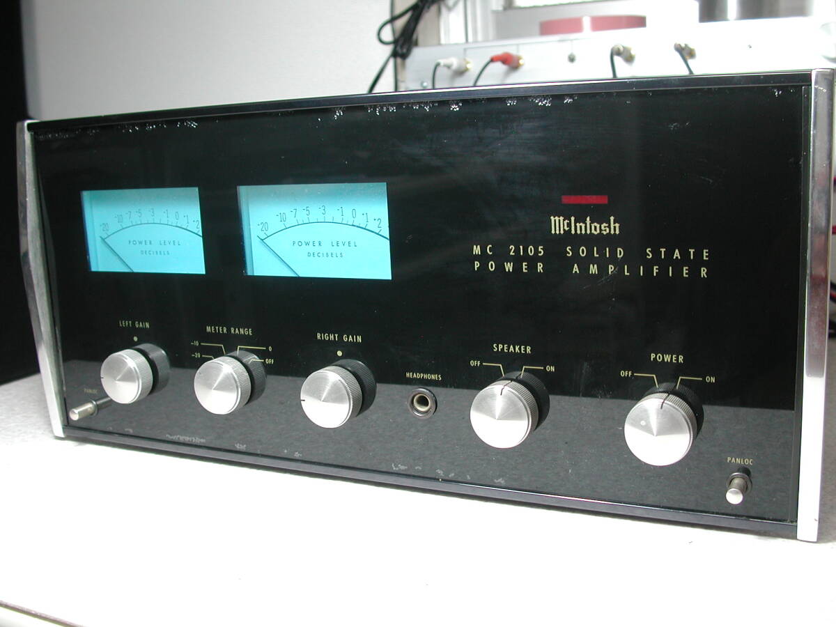 McIntosh MODEL MC-2105 パワーアンプの画像1