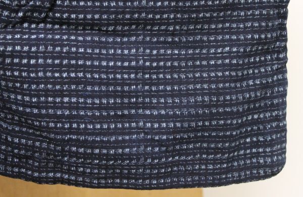 蚊絣 厚手の古い木綿の着物 古布 厚手 藍染 古裂 リメイク 麻 木綿 羽織ｎ815の画像4