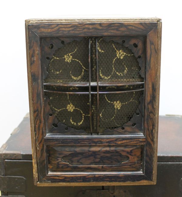 古そうなとてもきれいな黒柿 無垢材の孔雀杢の蓋のメジロ箱 ｎ329_画像2