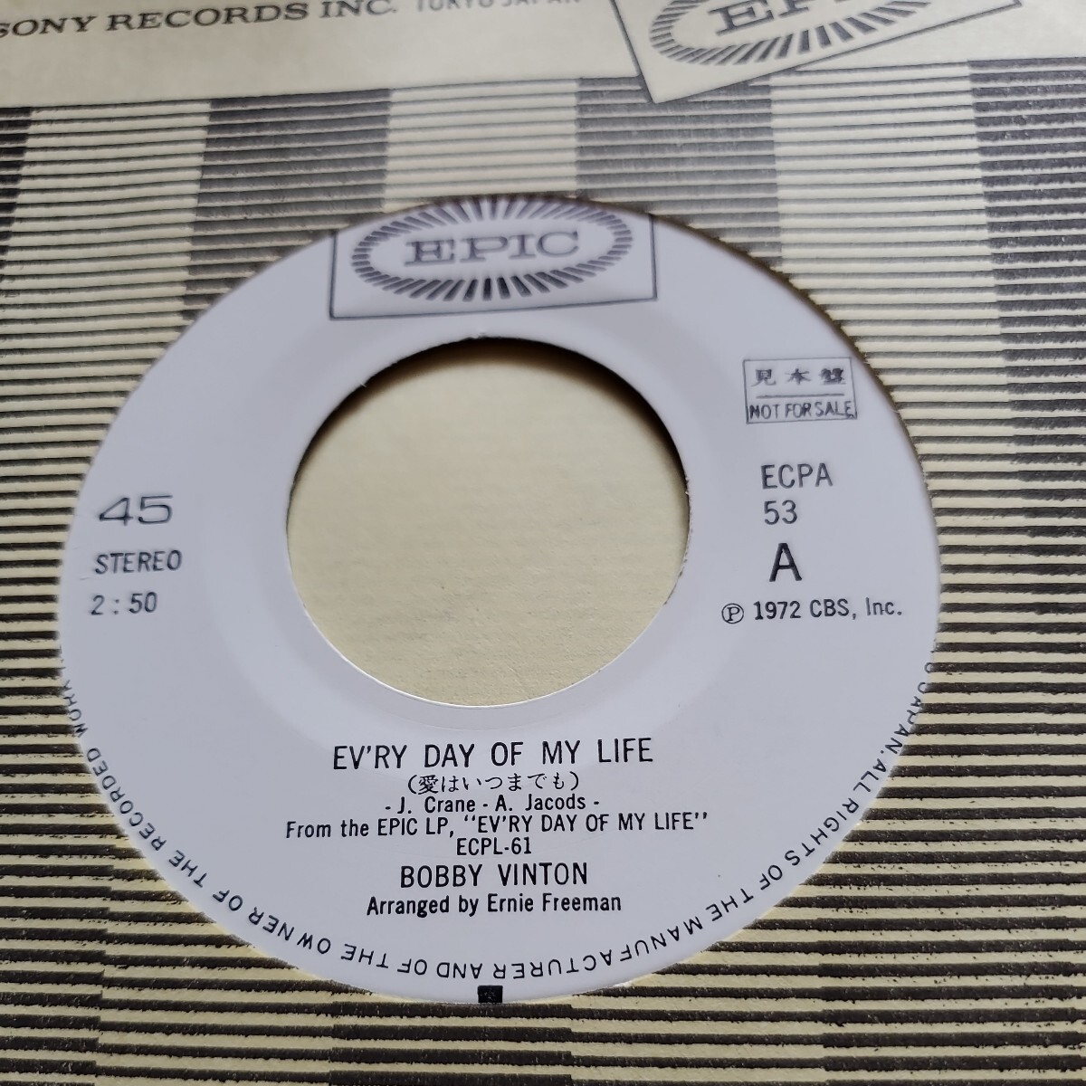 日本盤シングル 愛はいつまでも Epic ECPA 53 Bobby Vinton ボビーヴィントン 1972年全米24位 B面 サタデイナイトの画像2